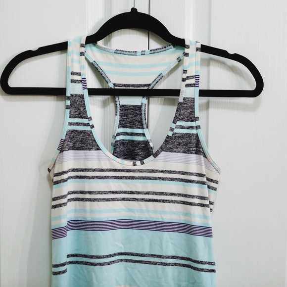 LULULEMON - Cool Racerback - Size 8 - Picture 3 of 5